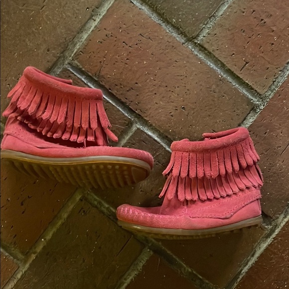 Double Fringed Pink Moccasin Boots 7 - Picture 2 of 11